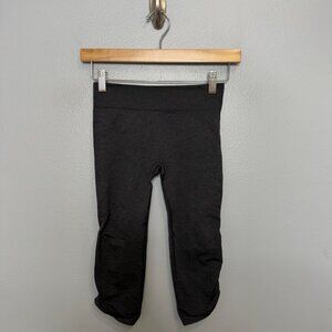 IVIVVA kids lululemon cropped heather gray leggings size 10